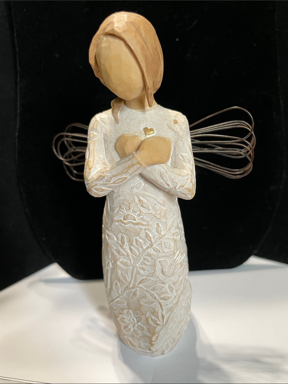 70% off… Willow Tree “Angel of Remembrance”Cream and Tan Angel Figurine